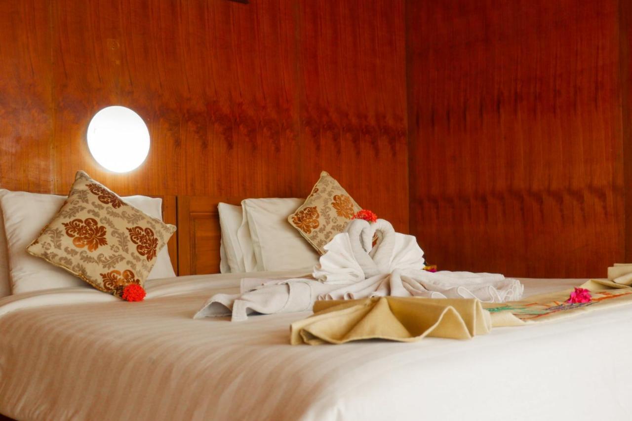 Amed Cafe & Hotel Kebun Wayan Ngoại thất bức ảnh